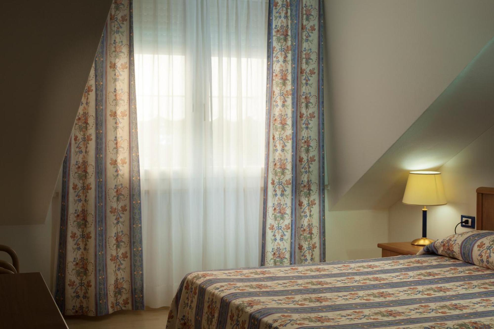 Hotel Caracas Lignano Sabbiadoro Kamer foto